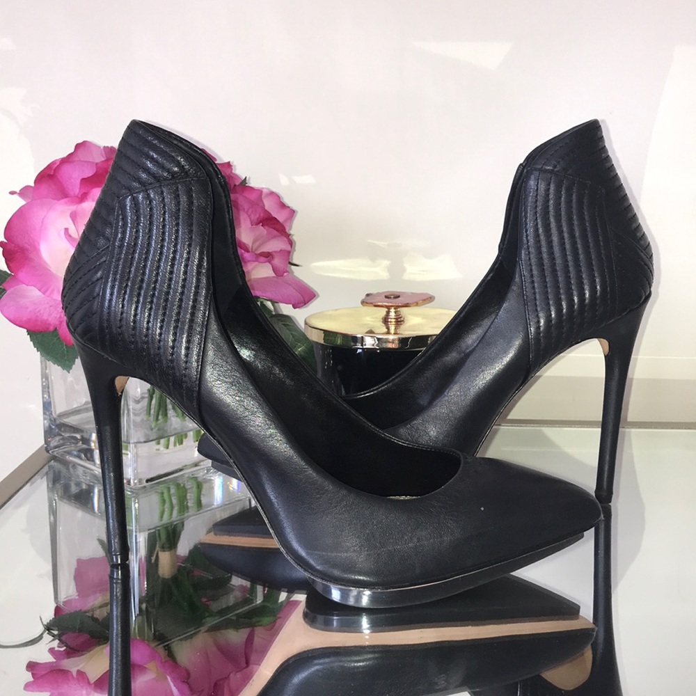 BCBGMAXAZRIA black leather stilettos size 10